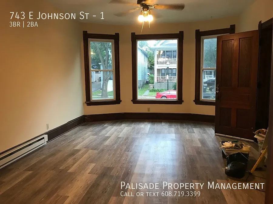 743 E Johnson St — Photo 3