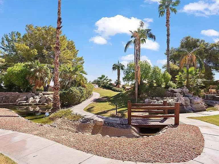9445 W Taro Ln — Photo 52