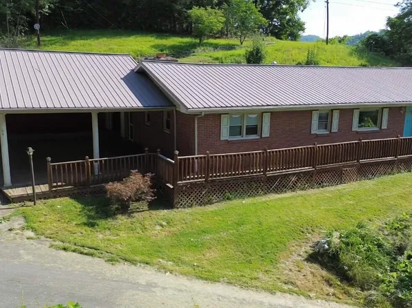 46 Wendall Ln, Flat Lick, KY 40935