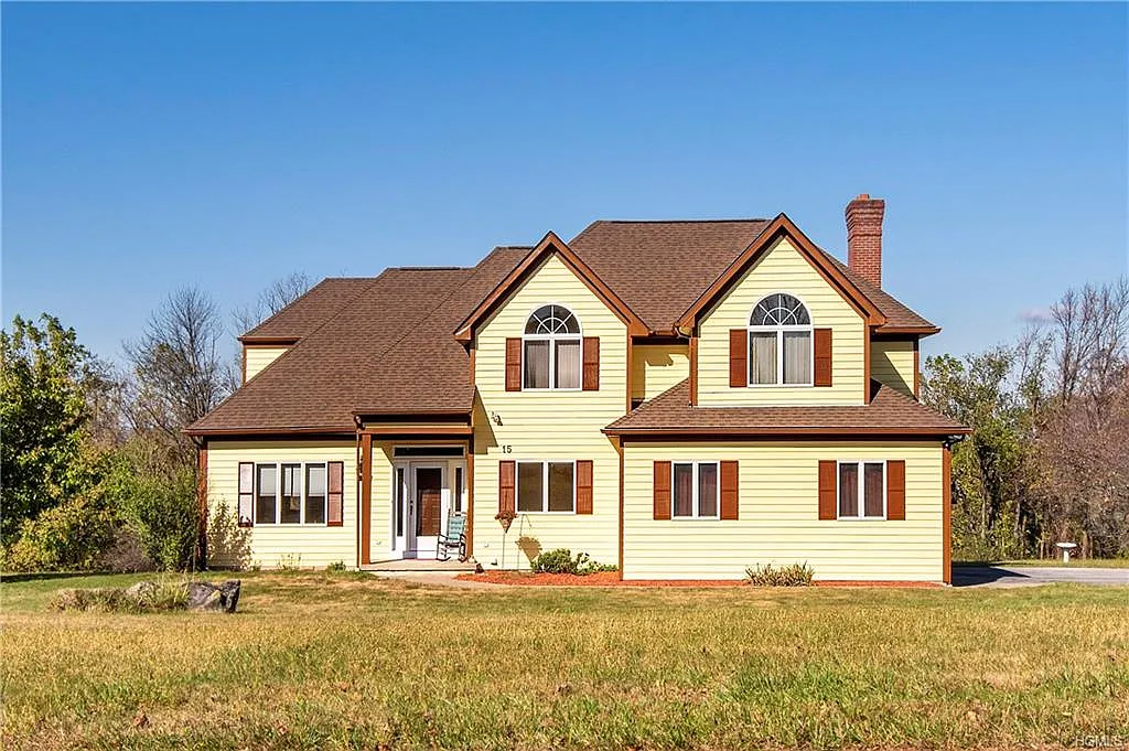 15 Almond Tree Ln photo 1