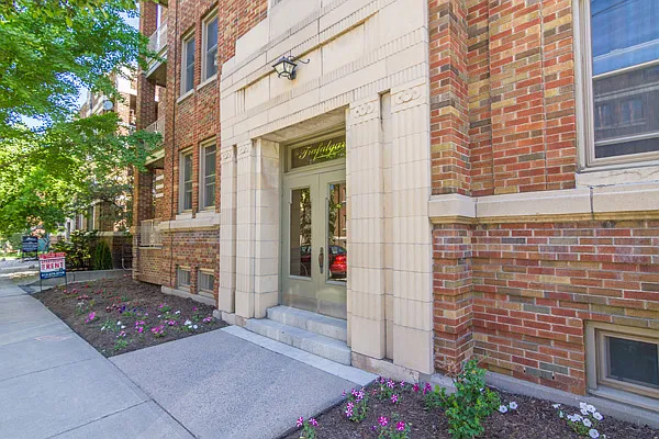 335 Metcalfe St #21