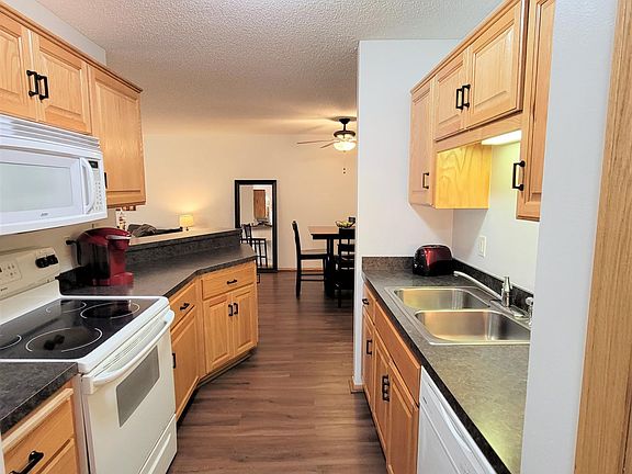 4th image of 15535 Sodium Way