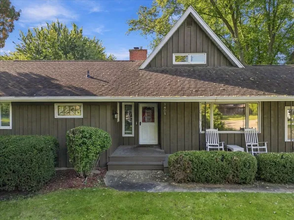 1401 E 28th St, Sterling, IL 61081