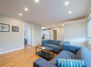 107 Hilliard Ave #A, Ottawa, ON K2E6C5