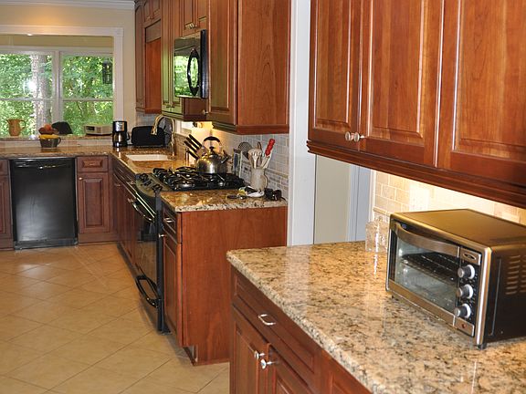 Kitchen 3