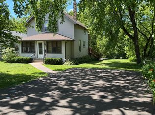 1805 Fulham St, Lauderdale, MN 55113
