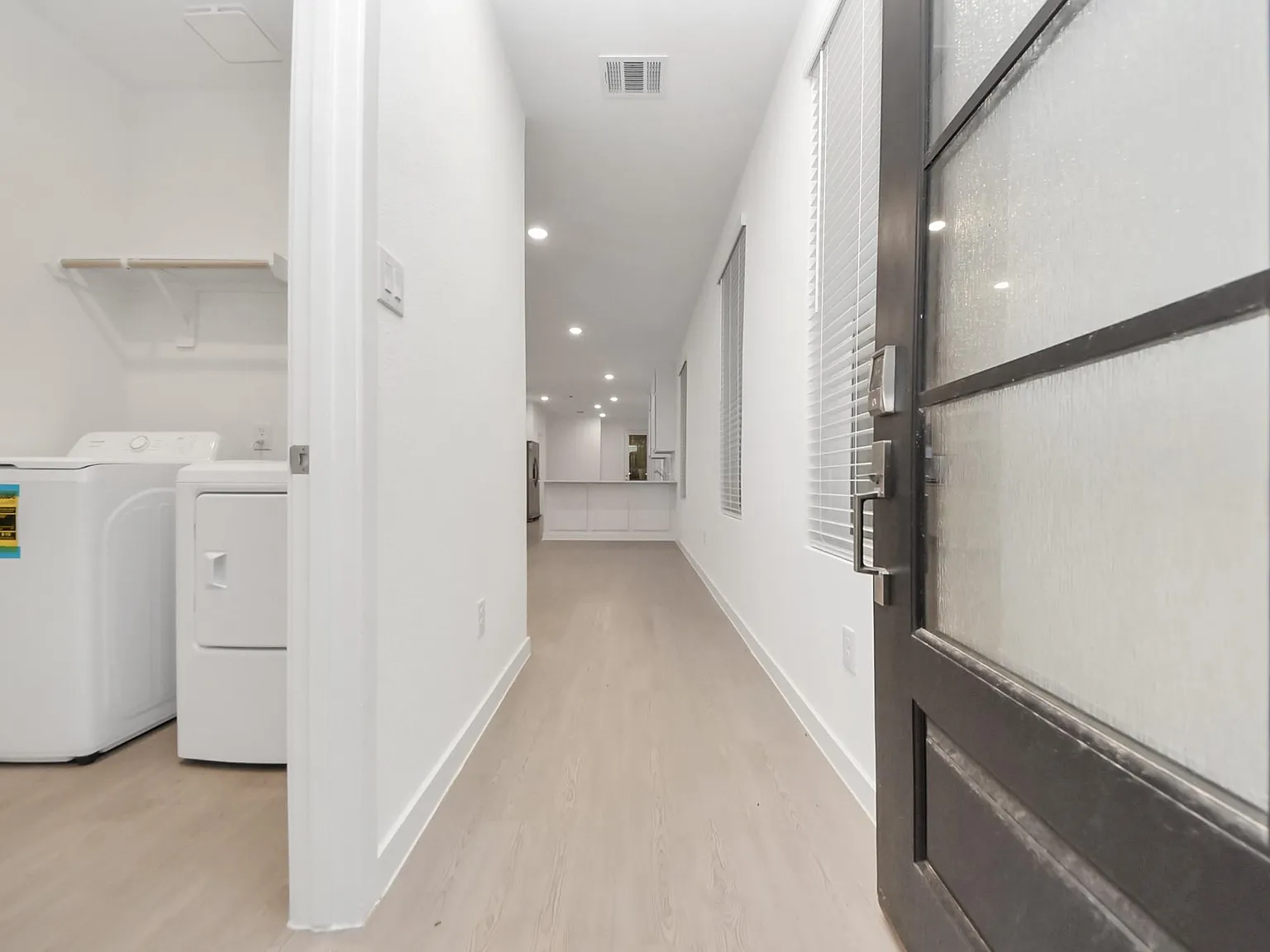 4 bed, 2.0 bath, $2,150 — Photo 2