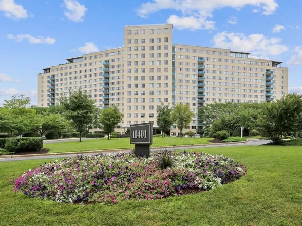 10401 Grosvenor Pl APT 725, Rockville, MD 20852