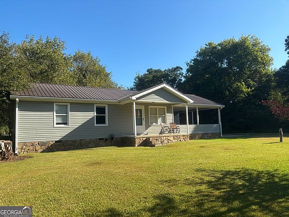2nd image of 1321 Mountain Brook Dr