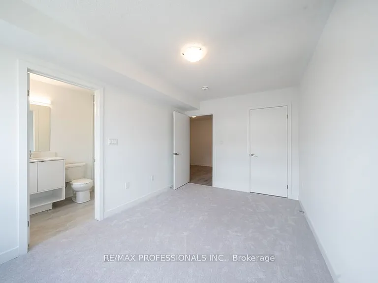 3099 Cherry Blossom Cmn — Photo 14