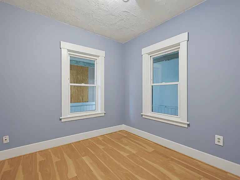 12-12R Granite St #3 — Photo 6