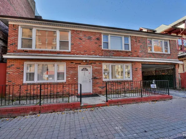 225 60th St, West New York, NJ 07093