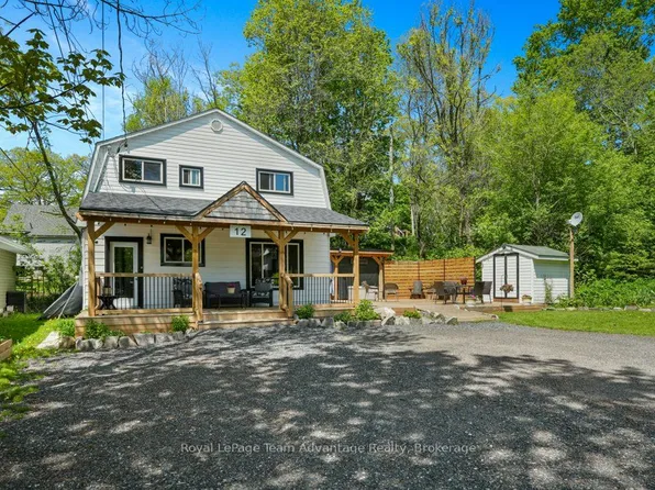 12 Victoria Ave, Parry Sound, ON P2A 2C1