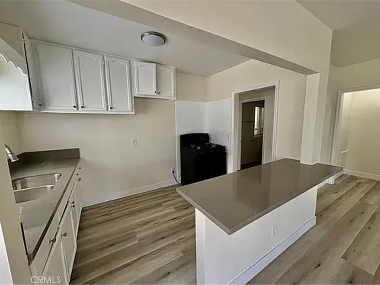 549 E 17th St #551 — Photo 1