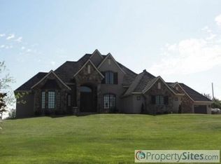 9926 Fairway Dr, Meriden, KS 66512