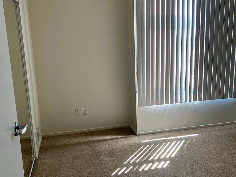 1 Lakeside Dr #1004 — Photo 23