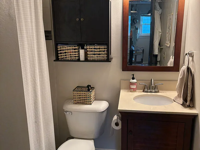 304 Center St — Photo 6