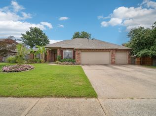2109 W Waco St, Broken Arrow, OK 74011