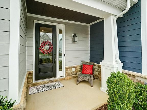 3rd image of 2024 Dunwood Dr