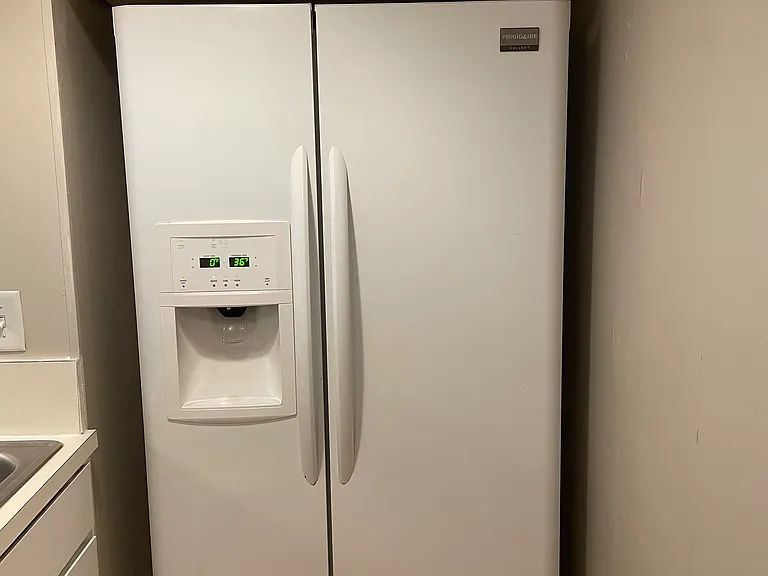 408 Marshall Ct NW #2 — Photo 6