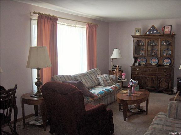 3rd image of 28 Edgewood Ave