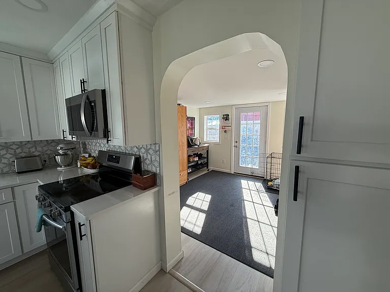 121 Holloway Rd — Photo 16
