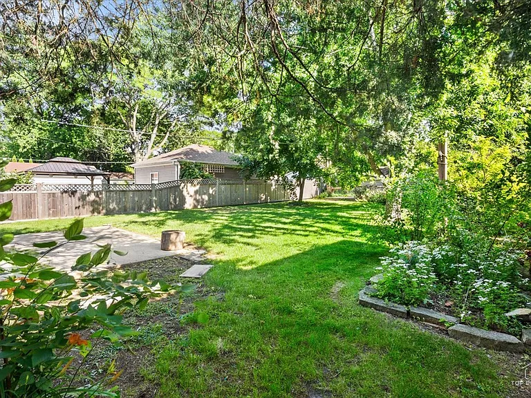 463 Longfellow Ave — Photo 26