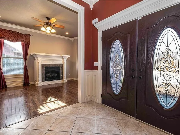 6502 Hearthstone Dr — Photo 2