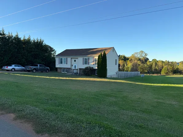 506 Stratton Dairy Rd, Concord, VA 24538