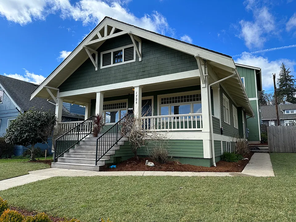 1725 Commercial St SE #1725