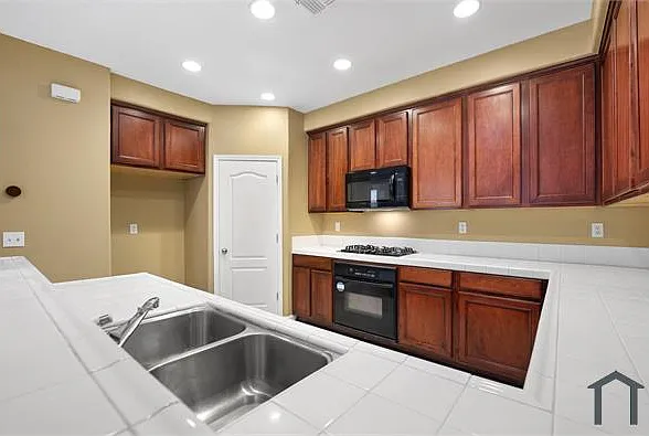 3245 Portage Way — Photo 23