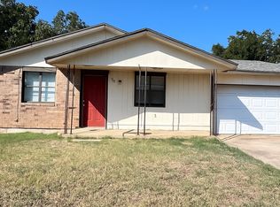 805 Silverleaf Ln, Duncan, OK 73533