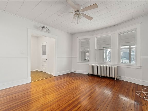 4th image of 13 S Marshall St #1