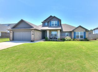 106 Alamosa Rd, Norman, OK 73069