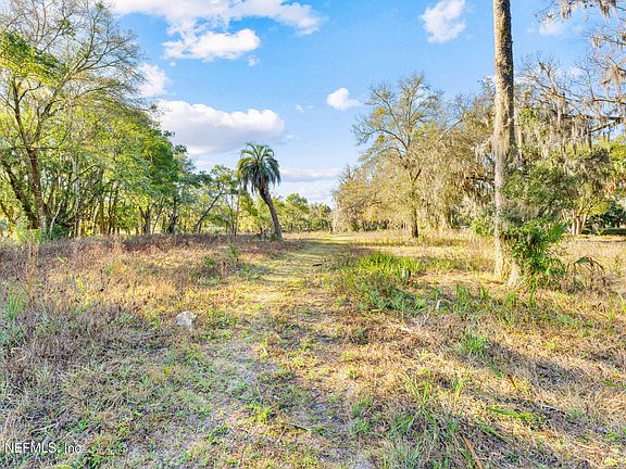 5th image of 120 COUNTY ROAD 309C