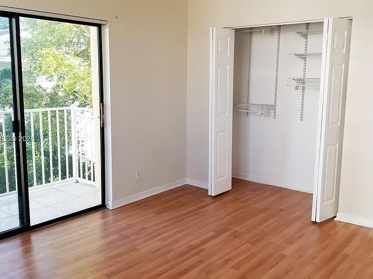 1900 Diana Dr #3E — Photo 20