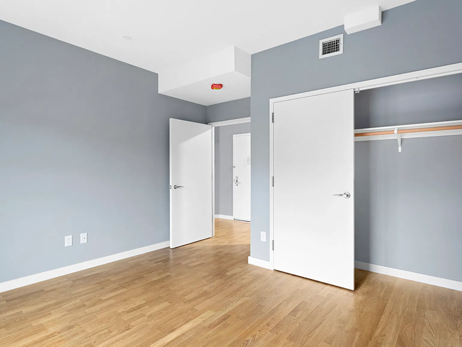 460 Grand Street — Photo 4