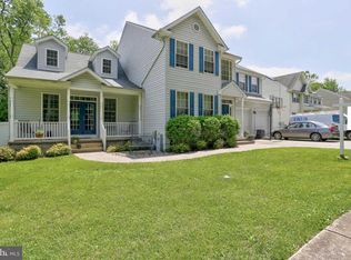 8116 Elizabeth Rd, Pasadena, MD 21122