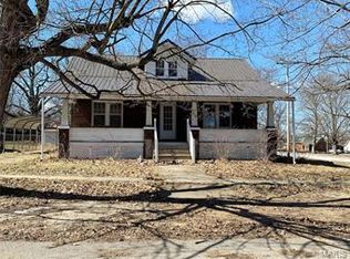 400 S Church St, New London, MO 63459