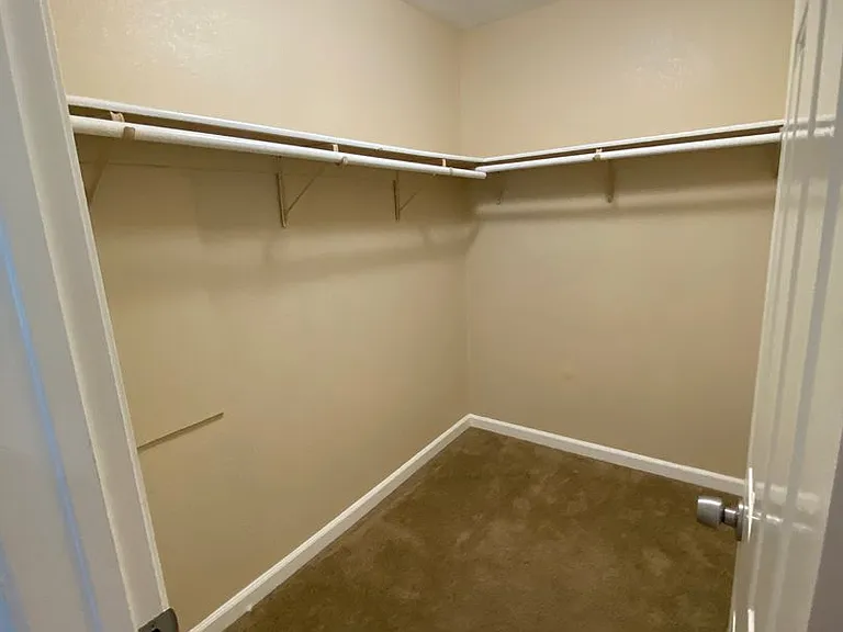 229 Potrero St — Photo 33
