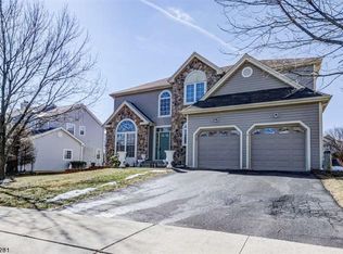 35 Haze Way, Phillipsburg, NJ 08865
