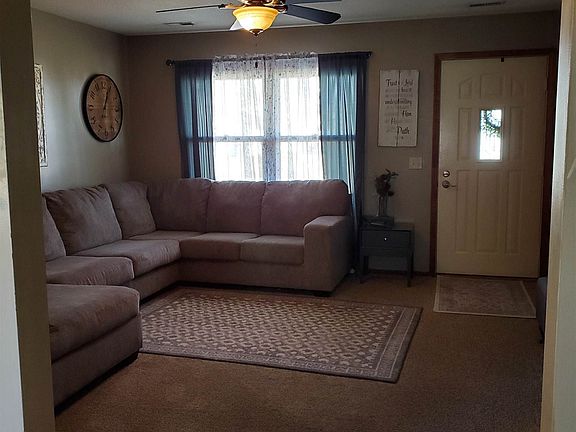 3rd image of 513 Greenwood Trl