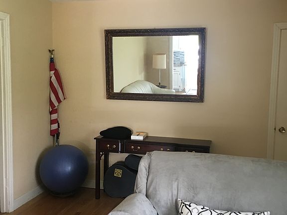 5th image of 357 Oakview Dr