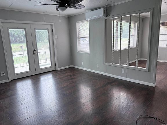 5th image of 1604 W Childress St