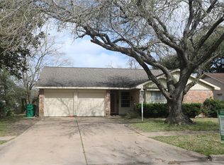 1716 Aspen Ln, Seabrook, TX 77586