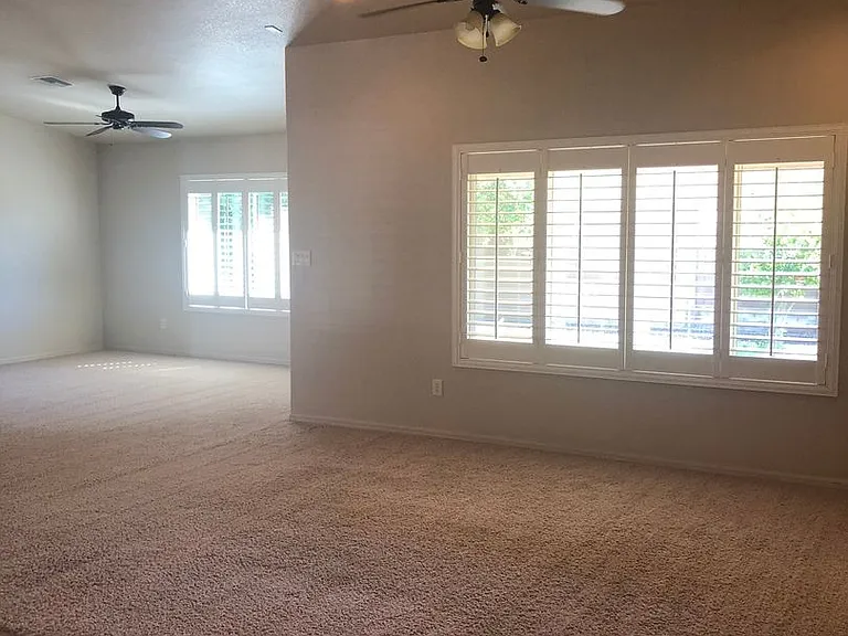 2734 S Nightfall Dr — Photo 2