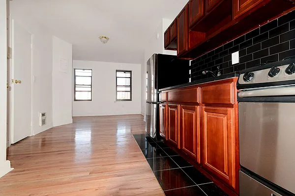 Rented by J Misrahi Realty Corp | media 2