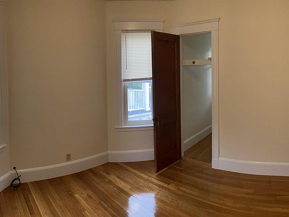 4th image of 602 Adams St Floor 3