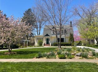 646 44th St, Des Moines, IA 50312