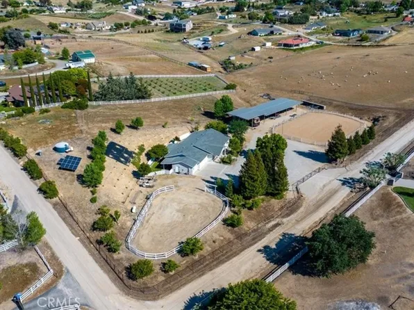 3640 Debonair Dr, Paso Robles, CA 93446